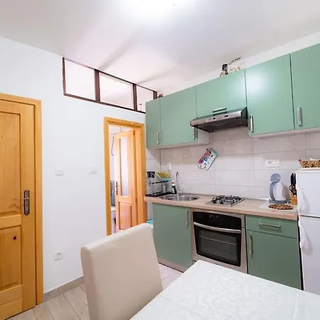 Charming In Old Town Apartament